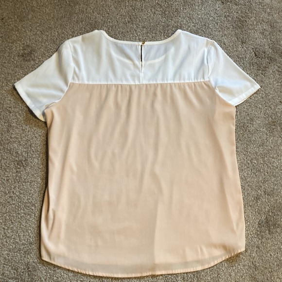 Banana Republic Women’s Top - MP - Picture 6 of 6